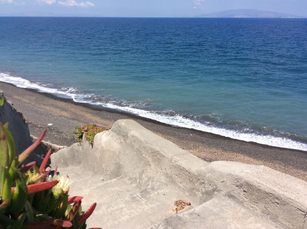 Almyra Oia Suites Kültér fotó